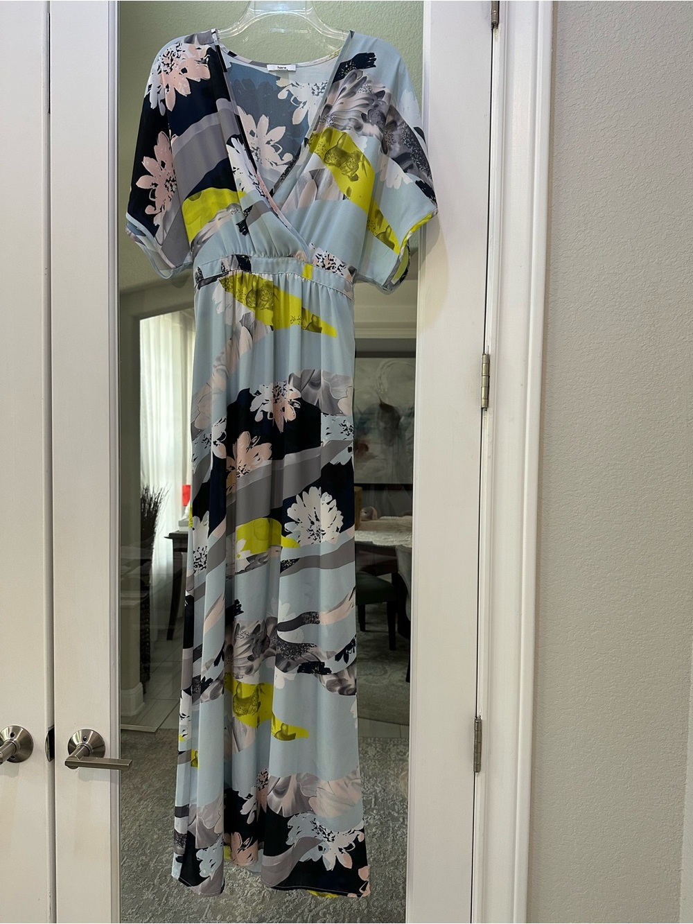 Bar III Floral Midi Dress Size Small Pastel Faux Wrap Short Sleeve